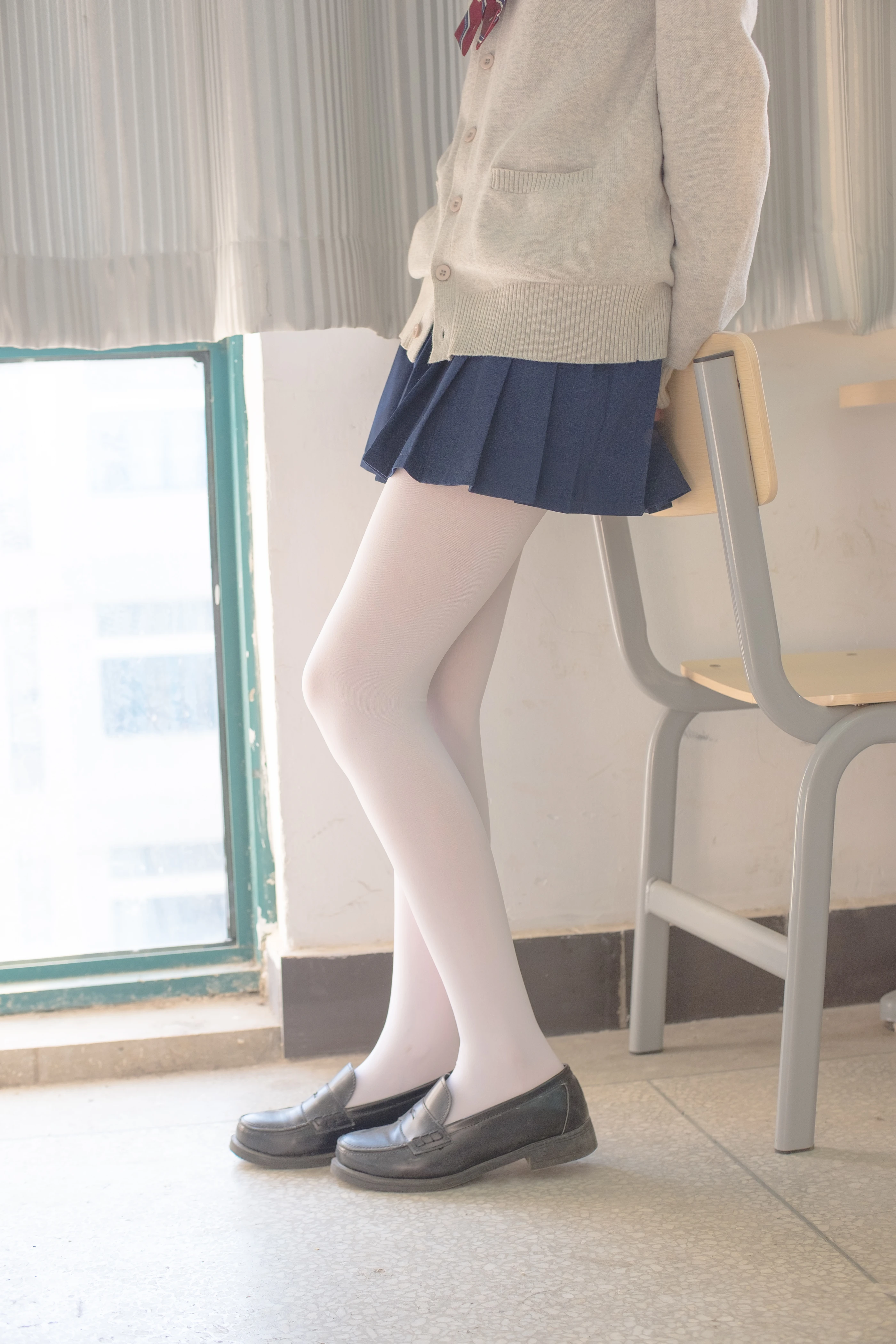 森萝财团 [SSR-004] JK白丝足控 [98P]插图6